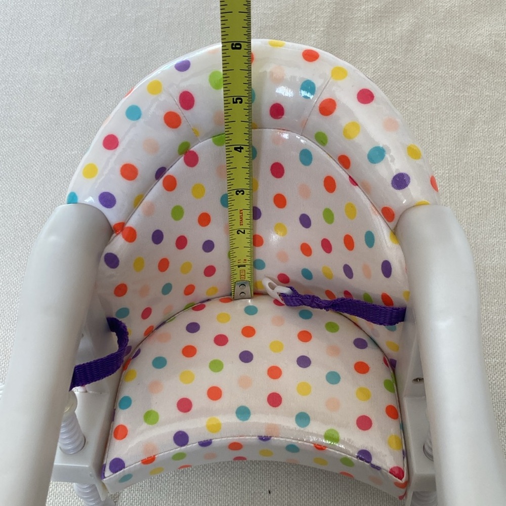 AMERICAN GIRL | Doll Treat Seat - Polka Dot Doll Clip-on Booster Seat - Picture 13 of 16